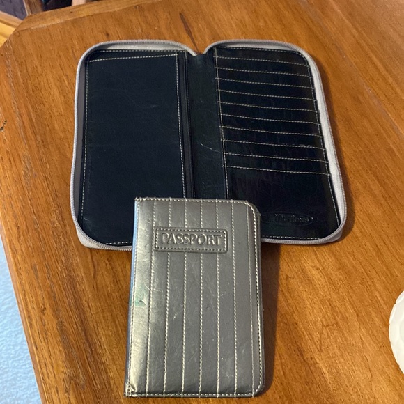 Northern Reflections Travel Wallet - Picture 4 of 10